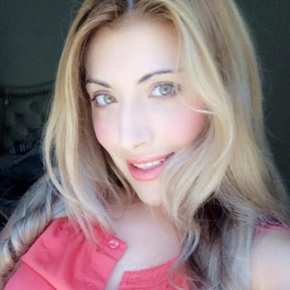 Meet your Posher, Valerie - Picture 1 of 1